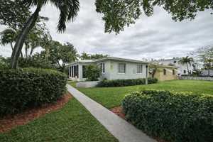 featured image of 1735 Wiley St