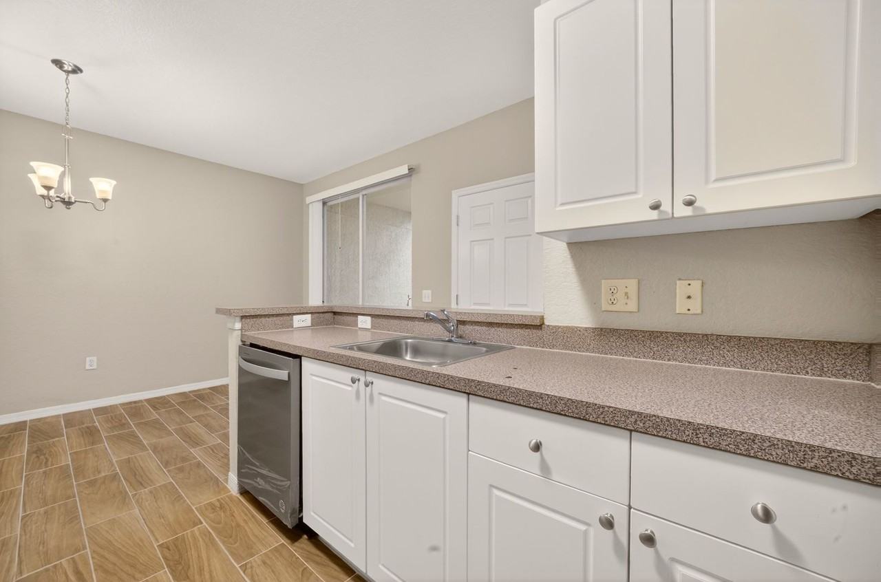 850 Grand Regency Pointe #104 - Photo 5 of 15