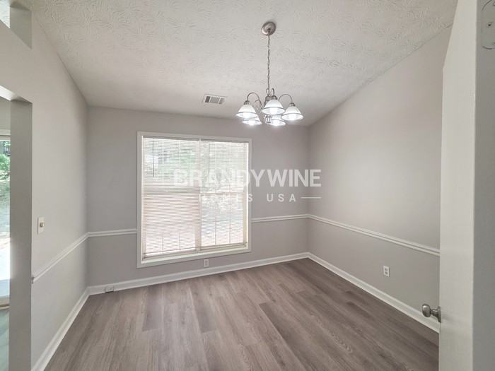 5900 Homestead Cir - Photo 6 of 25