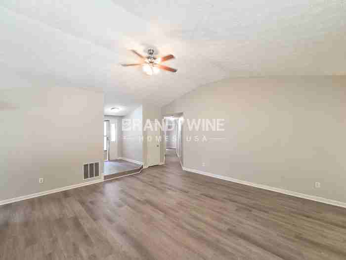 5900 Homestead Cir - Photo 7 of 25