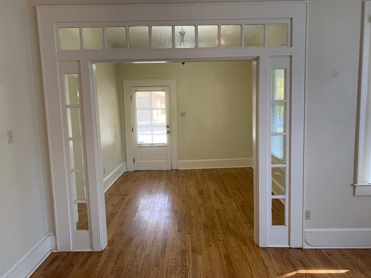 913 Philadelphia St - Photo 2 of 13