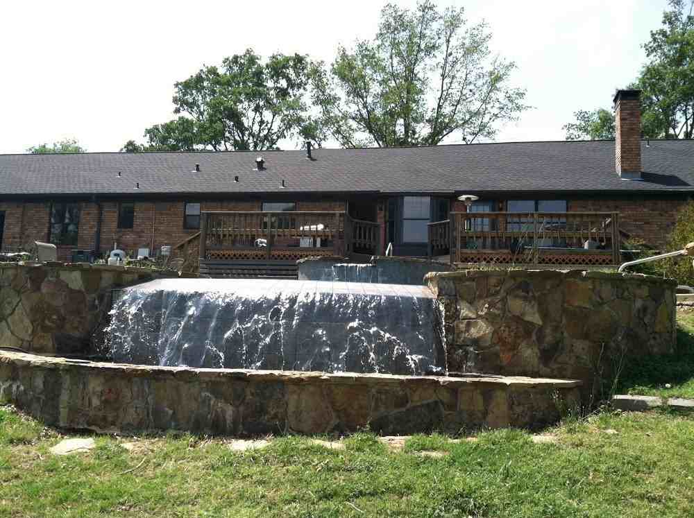 5750 Tryon Rd - Photo 2 of 13