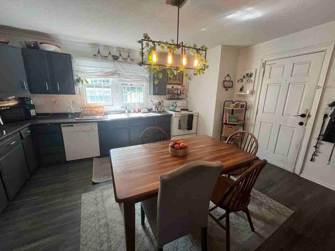 1201 Shelby Ave - Photo 5 of 25