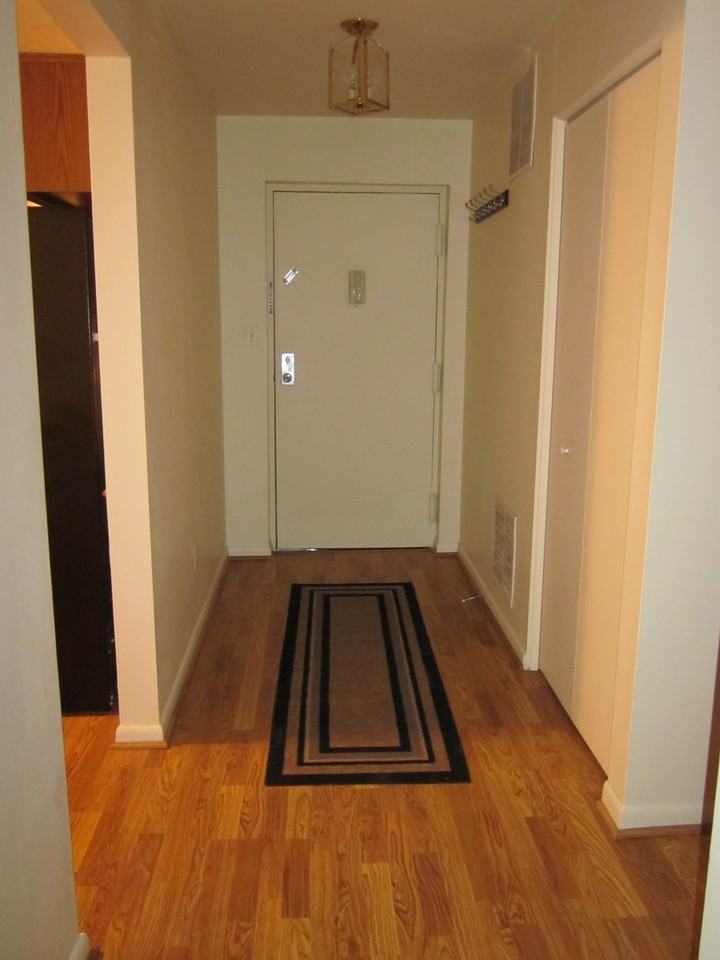 4 Brooking Ct - Photo 7 of 15