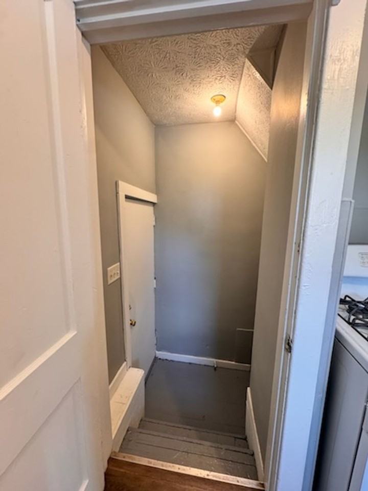 3801 Lafayette St - Photo 4 of 24