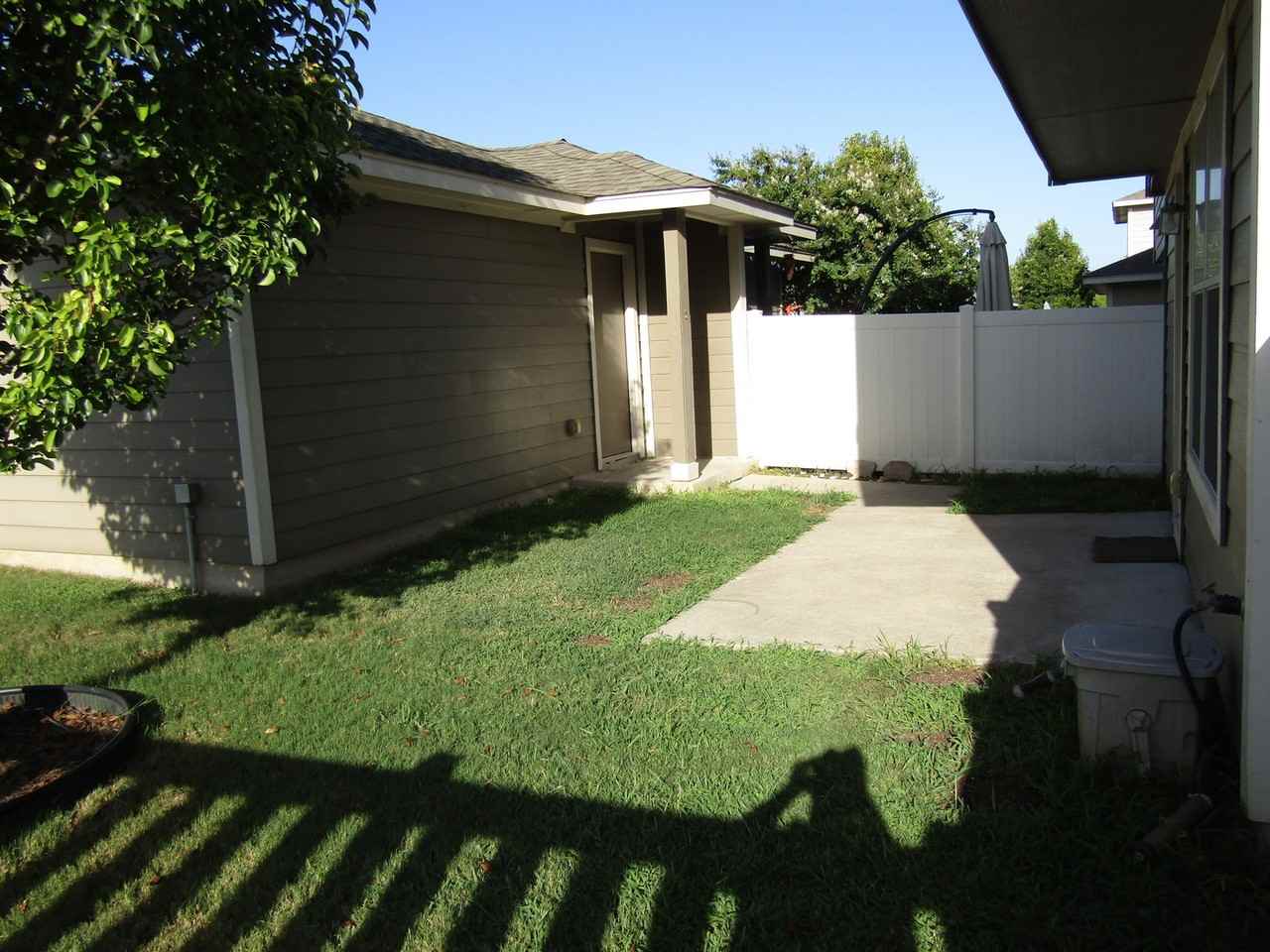 408 N Cascades Ave #1 - Photo 5 of 20