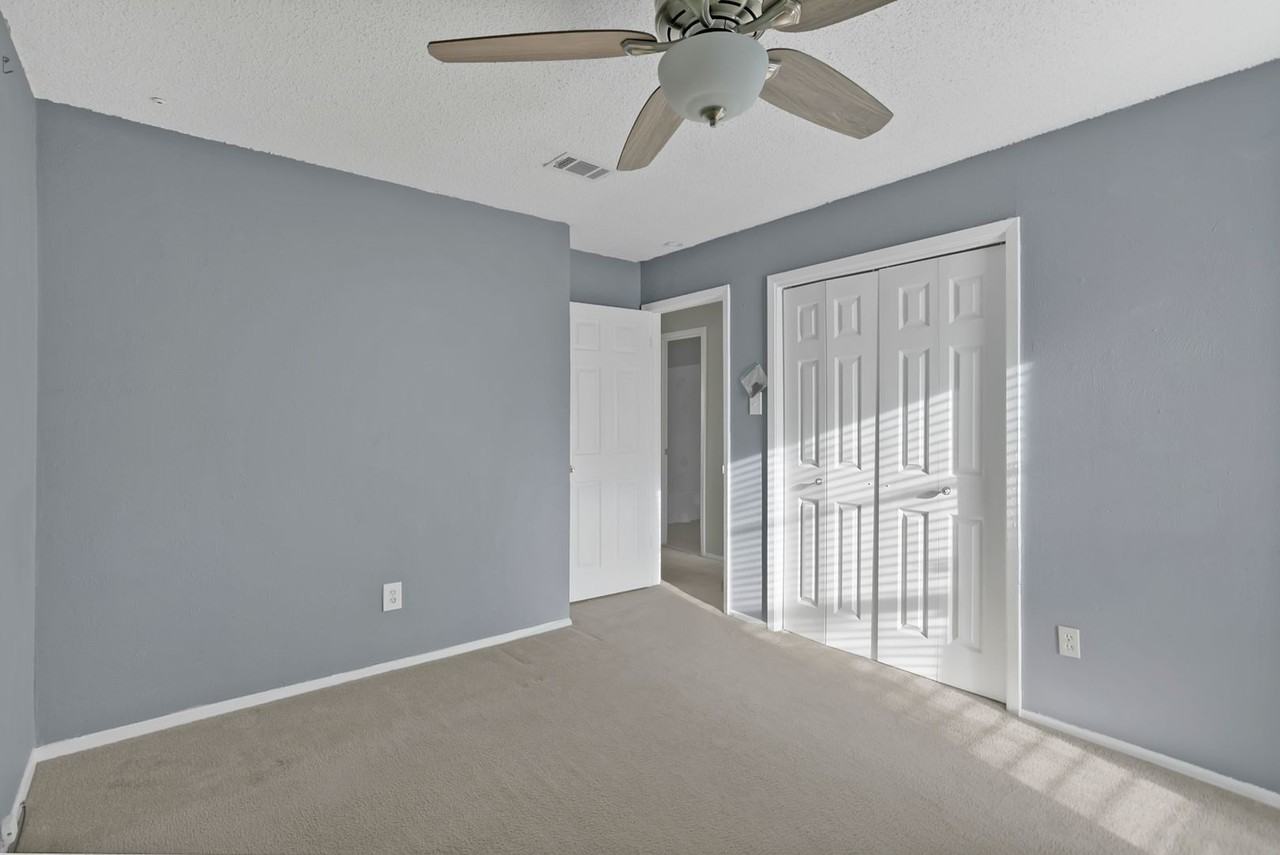 6104 Kelly Elliott Rd - Photo 2 of 25