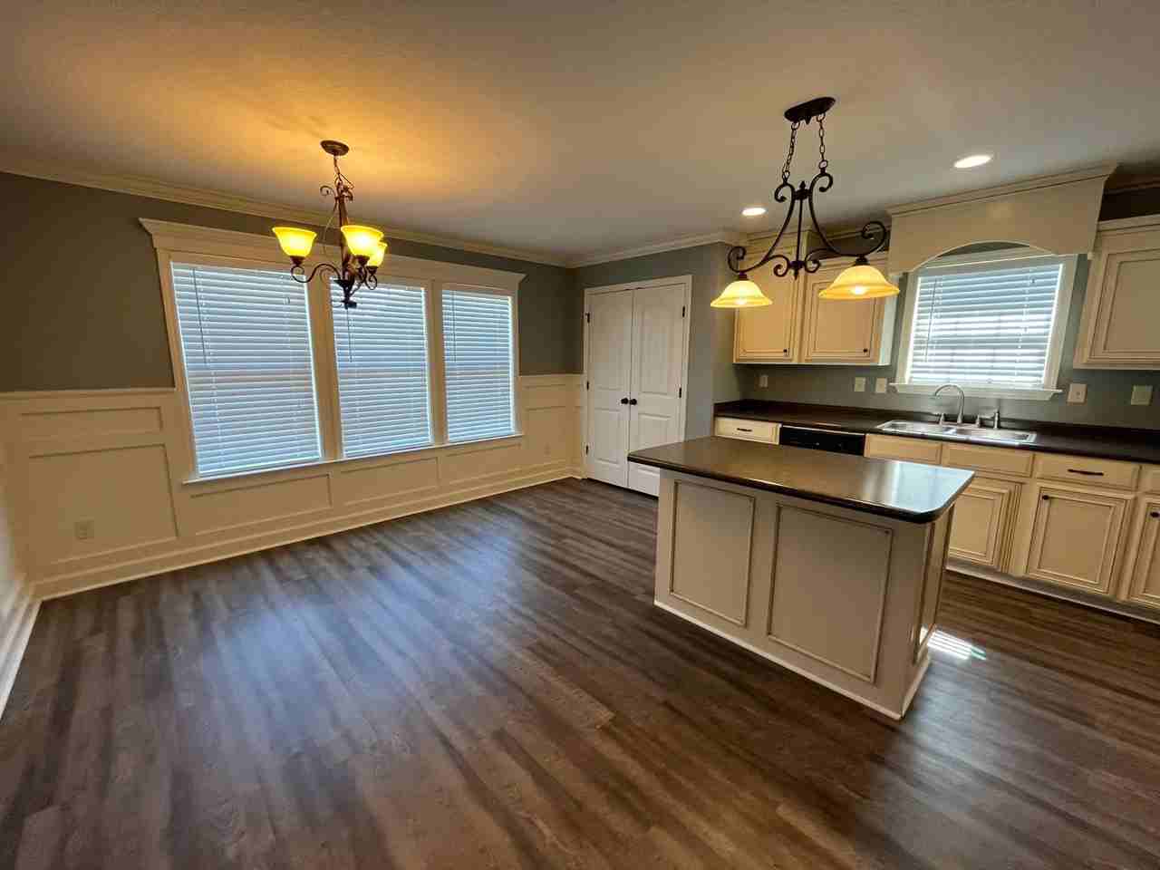 4194 Silver Gln - Photo 4 of 14