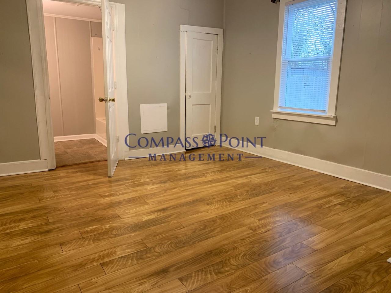 120 Ashton Dr - Photo 3 of 10