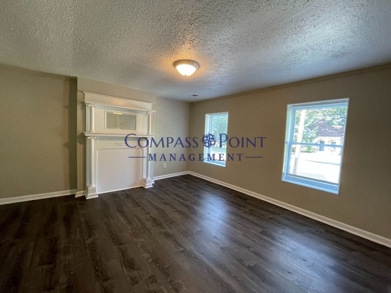 161 E Loudon Ave - Photo 6 of 15