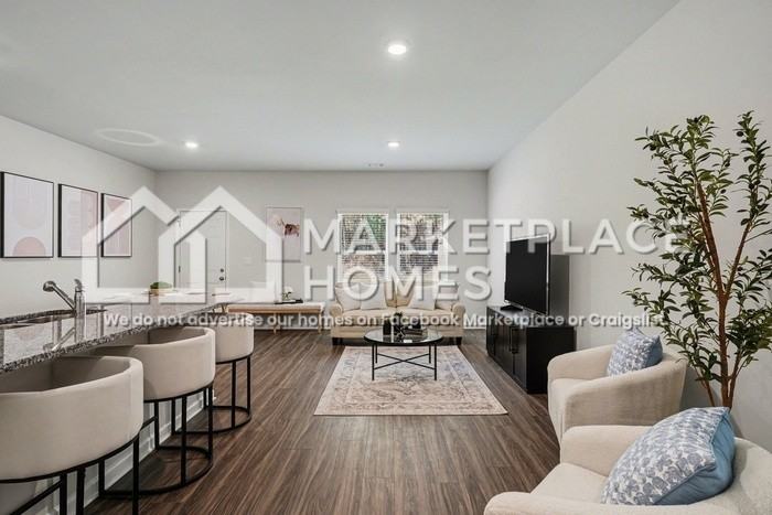 425 Oakwood Dr Nw - Photo 6 of 27