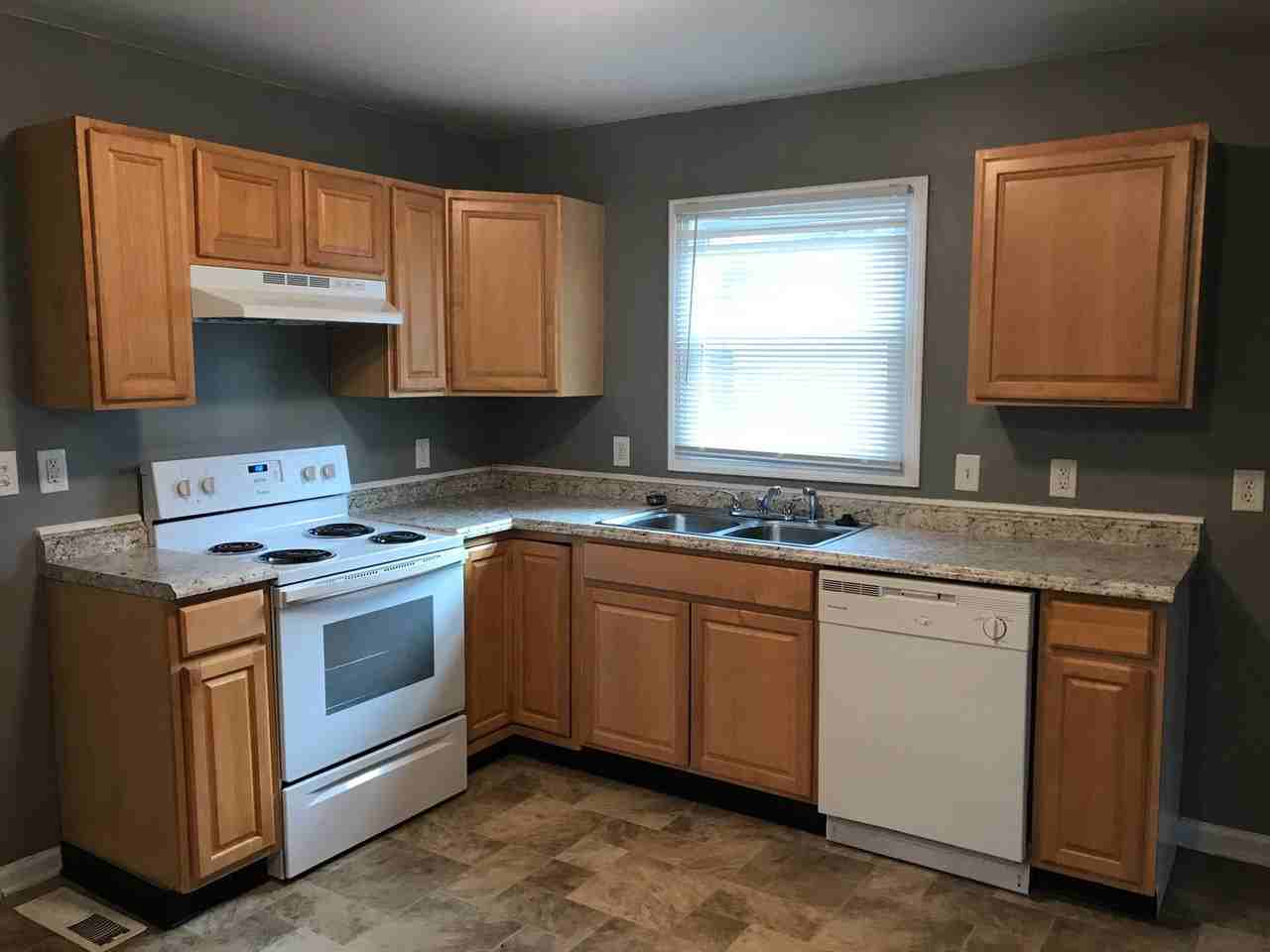 2 Philip Ct - Photo 2 of 9