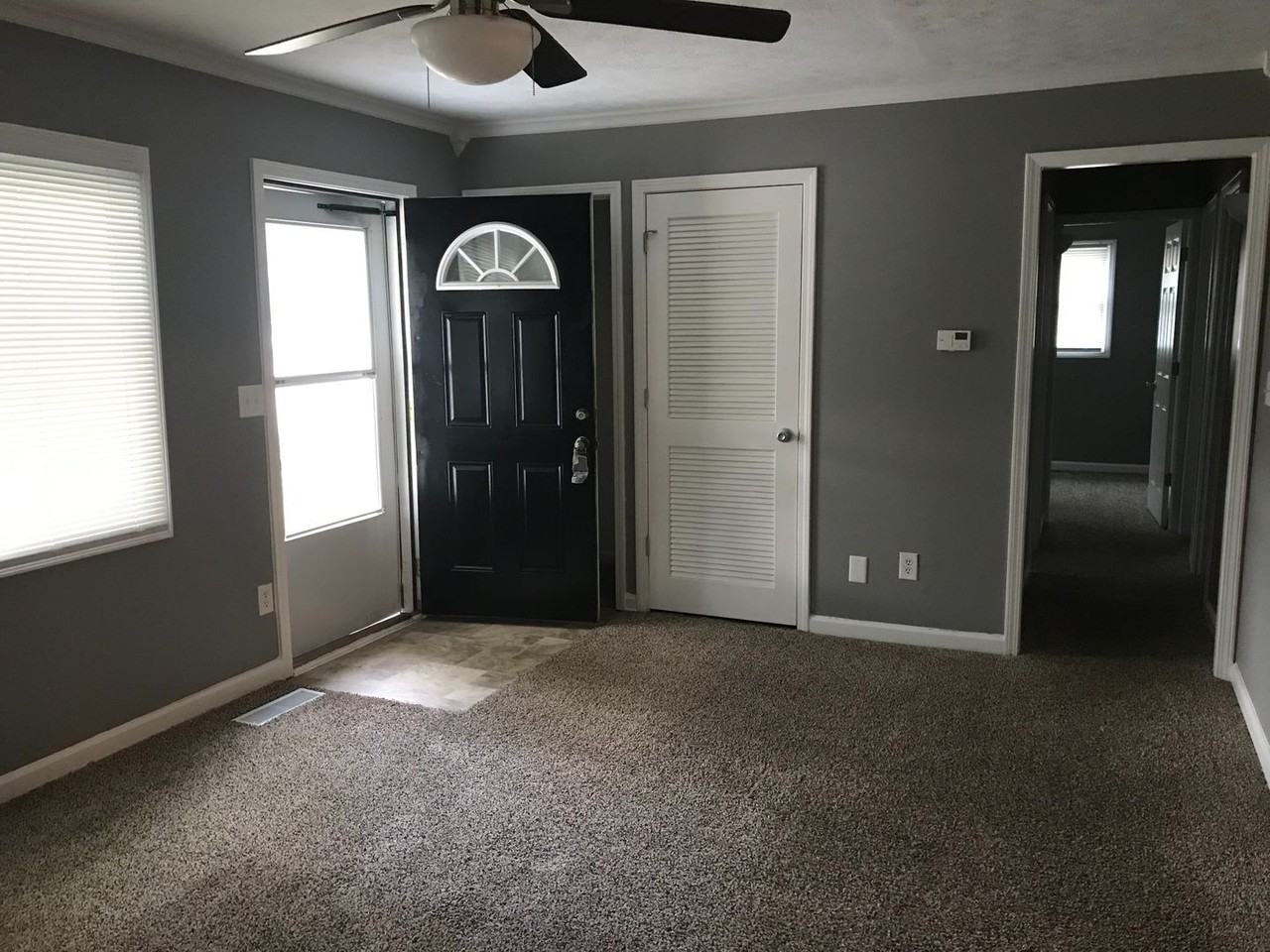 2 Philip Ct - Photo 3 of 9