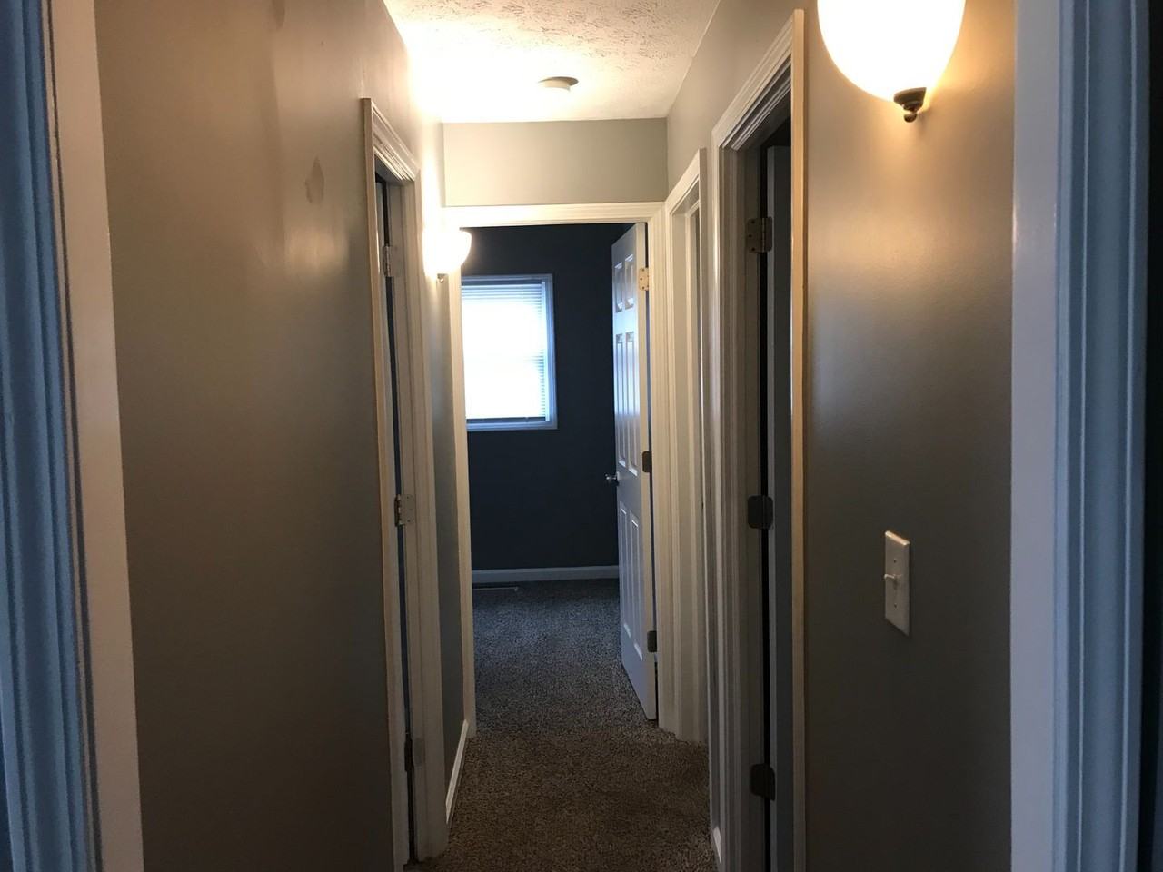 2 Philip Ct - Photo 5 of 9