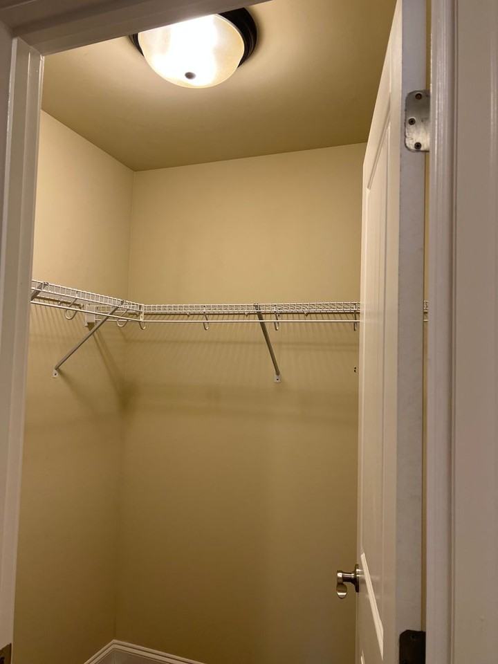 1802 Mabel Dr - Photo 4 of 25