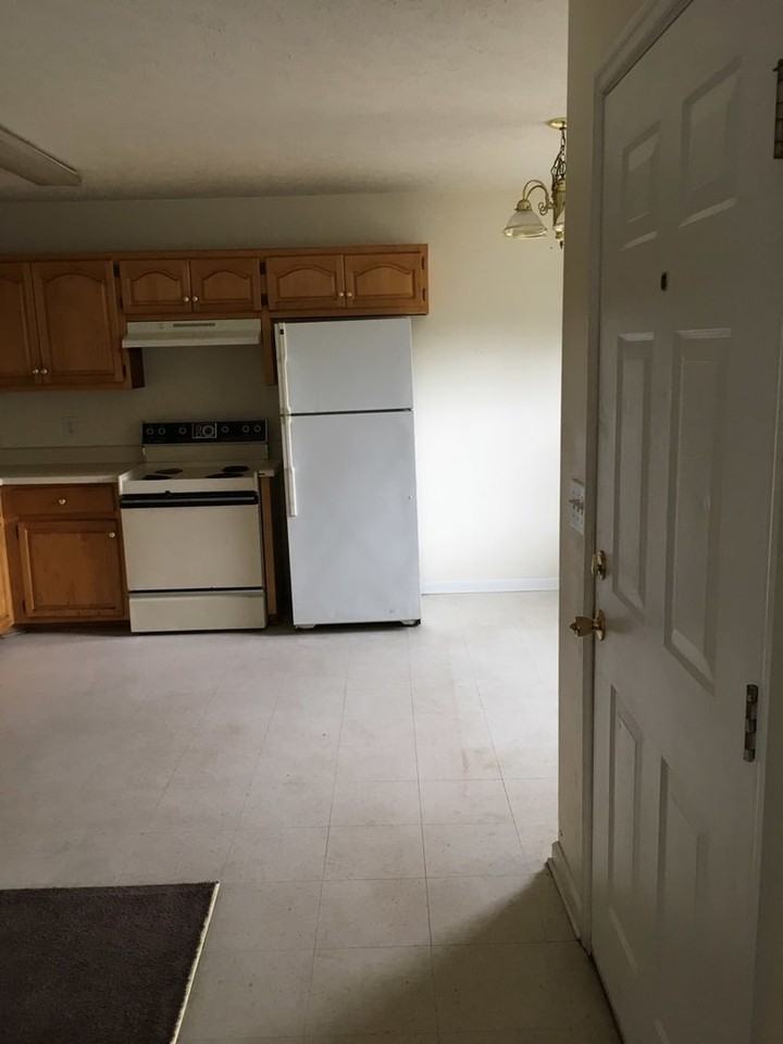 1260 Britnee Ct - Photo 4 of 13