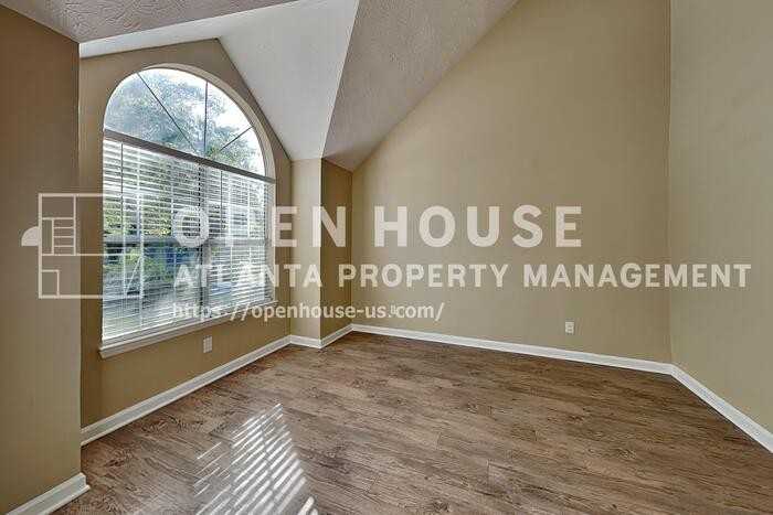 4220 E Meadow Dr - Photo 7 of 20