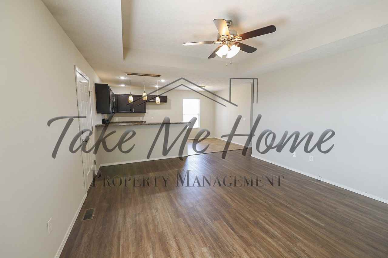 4336 W Loren St - Photo 5 of 12