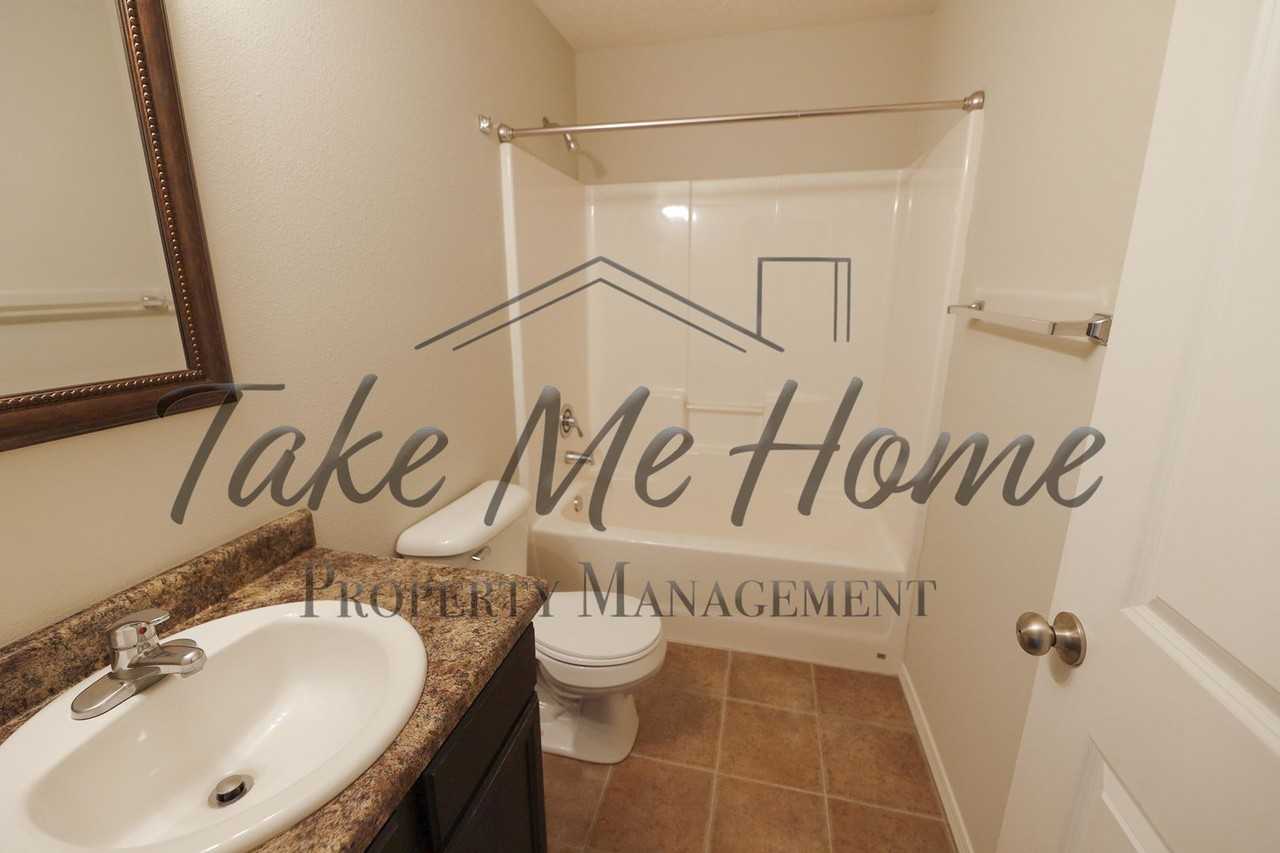 4336 W Loren St - Photo 6 of 12