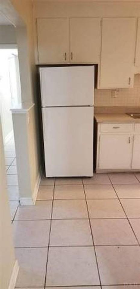 205 Turner Dr - Photo 4 of 9