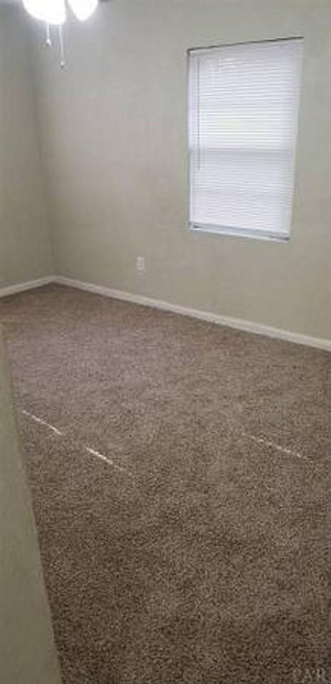 205 Turner Dr - Photo 6 of 9