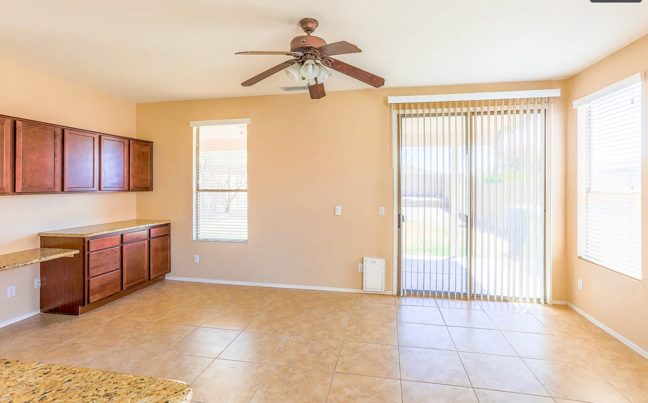 25223 N 63rd Dr - Photo 7 of 18