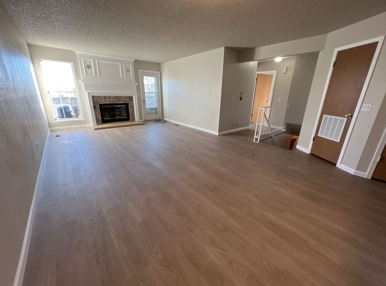 9933 Fairwood St - Photo 3 of 17