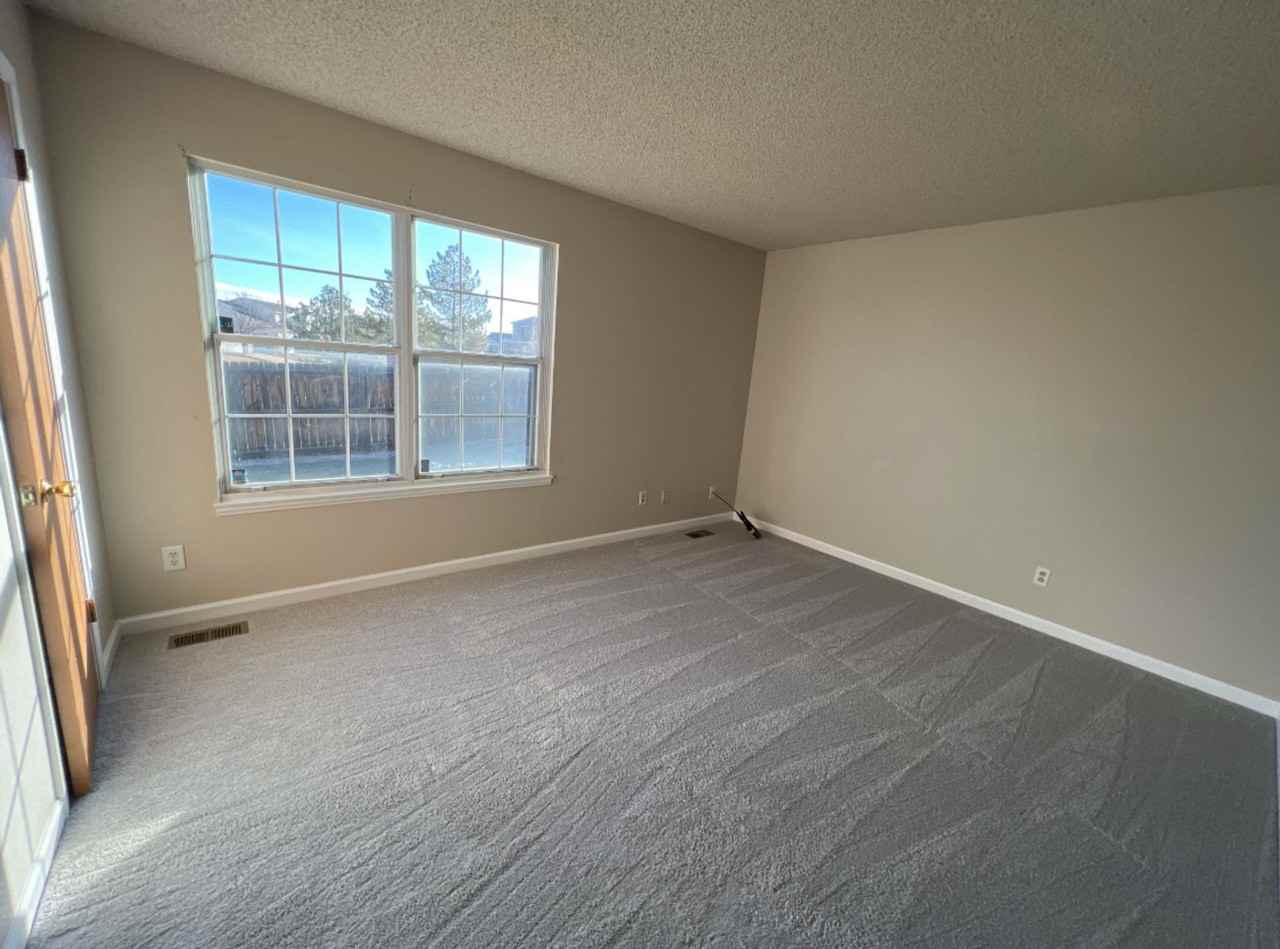 9933 Fairwood St - Photo 7 of 17