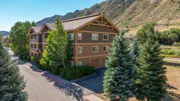 featured image of 326 River View Dr #107