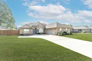 213 Shane Dr - Photo 1 of 1