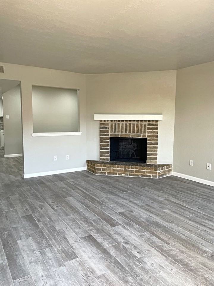 2700 N 16th St #52 - Photo 4 of 20