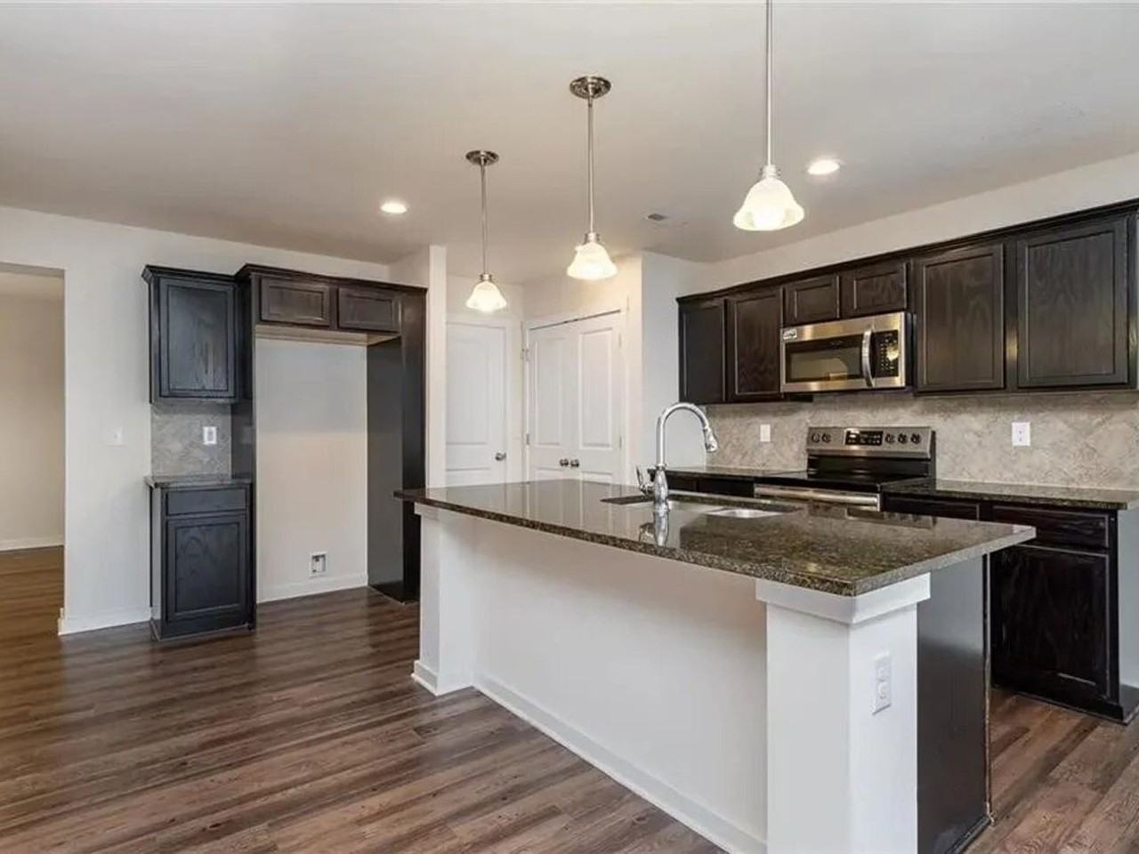 3725 Brandie Glen Rd - Photo 3 of 26