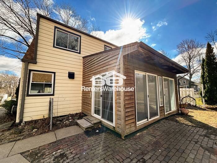 3610 64th St - Photo 7 of 27