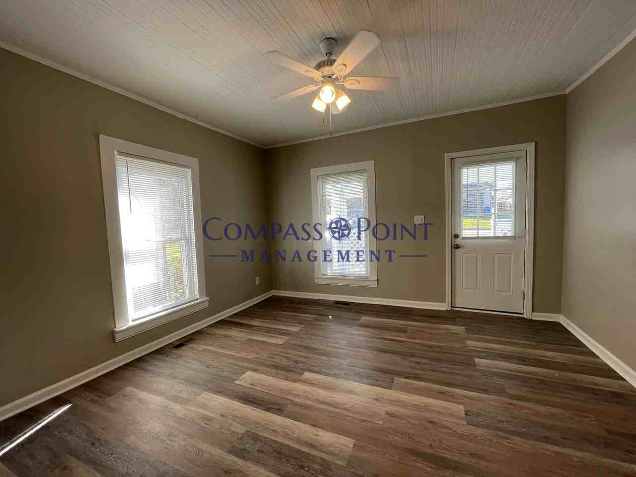 443 Shawnee Ave - Photo 3 of 15