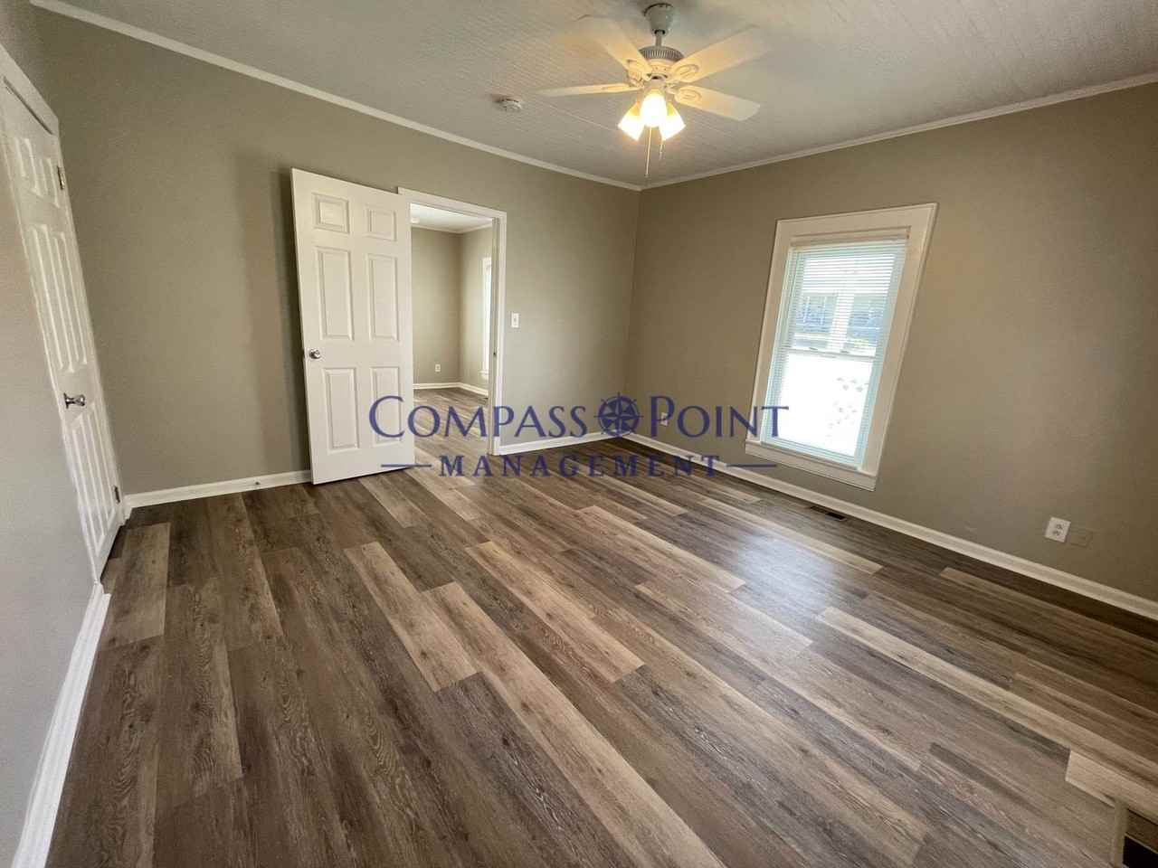 443 Shawnee Ave - Photo 5 of 15