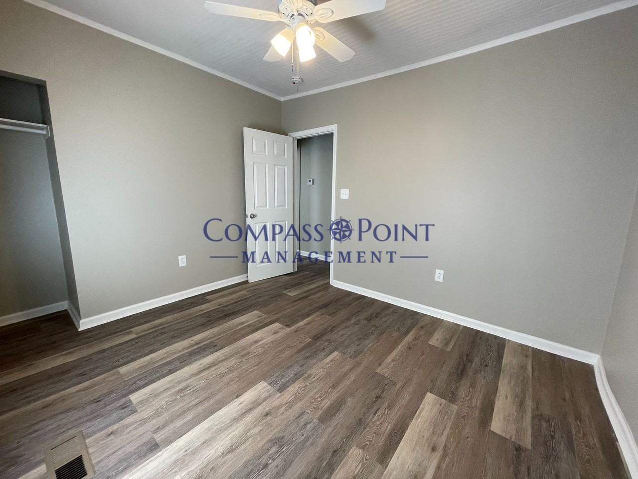 443 Shawnee Ave - Photo 7 of 15