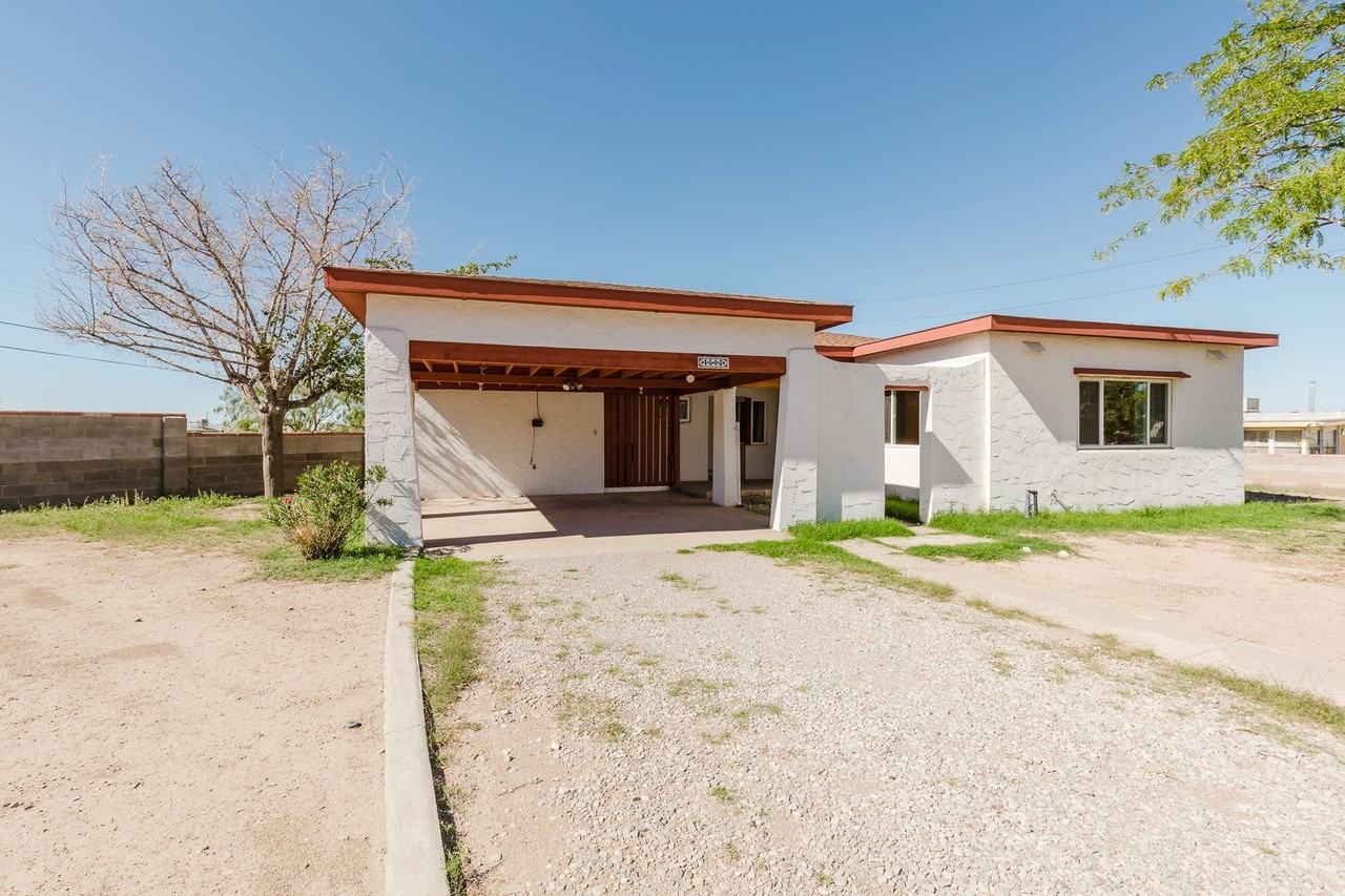 1502 Campbell Pl - Photo 4 of 31