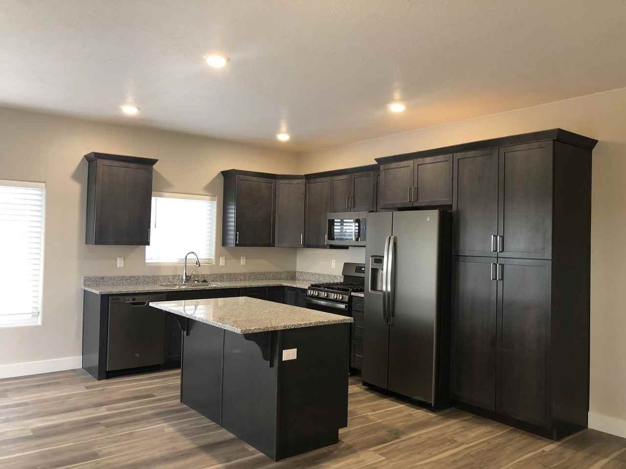 1542 1542 S 1550 W (Topaz Dr.) #A - Photo 2 of 24