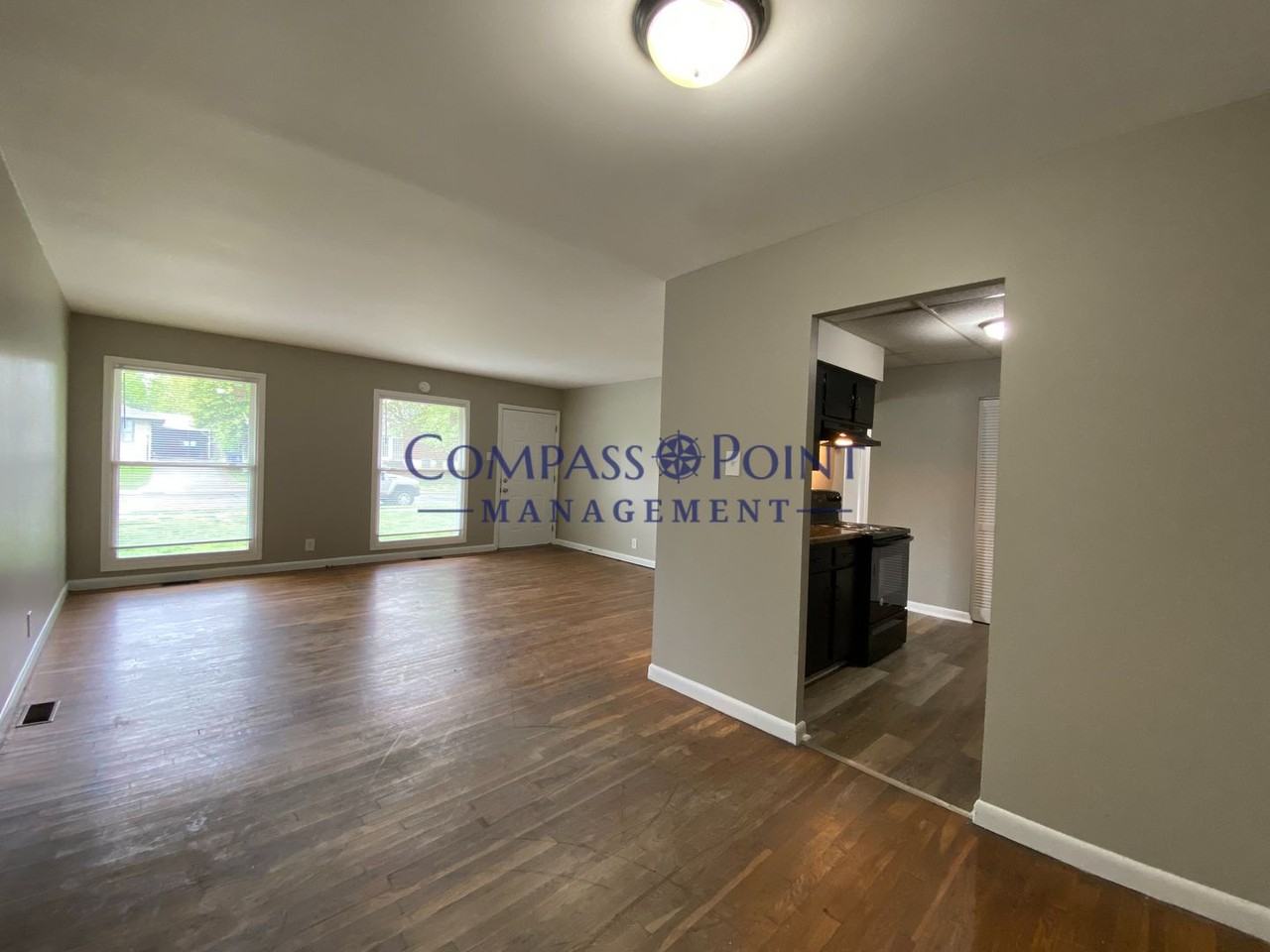 1885 Dunkirk Dr - Photo 3 of 17