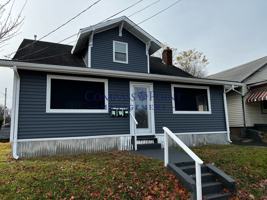 featured image of 218 E Seventh St