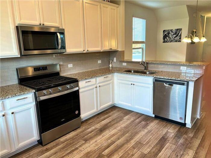 517 Goat Willow Ln - Photo 2 of 7