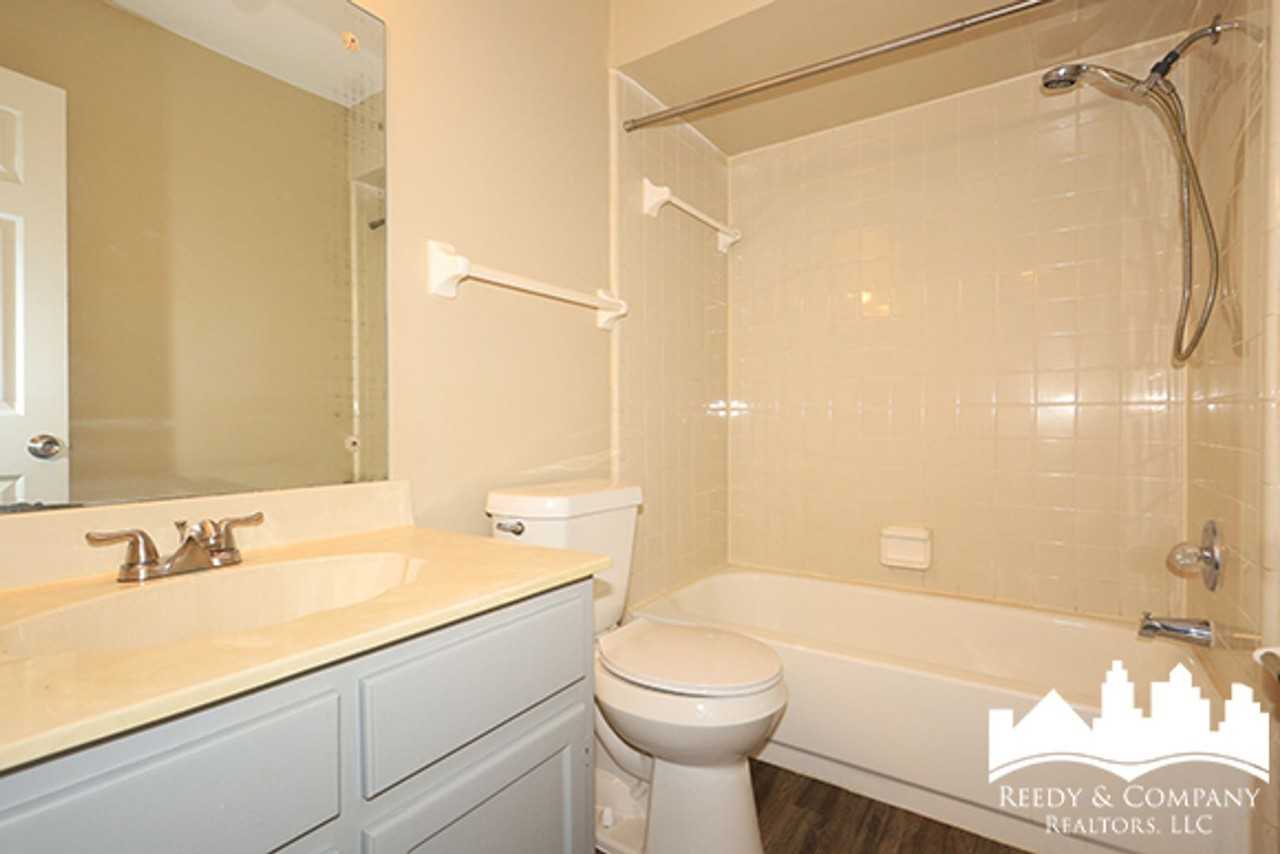 7579 Clarkfield Pl - Photo 3 of 18