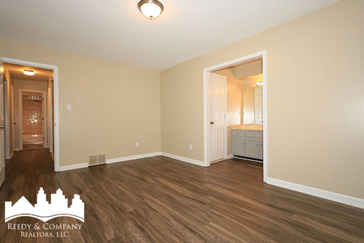 7579 Clarkfield Pl - Photo 6 of 18