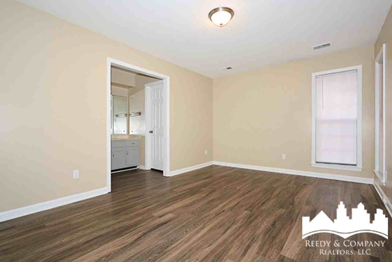 7579 Clarkfield Pl - Photo 7 of 18