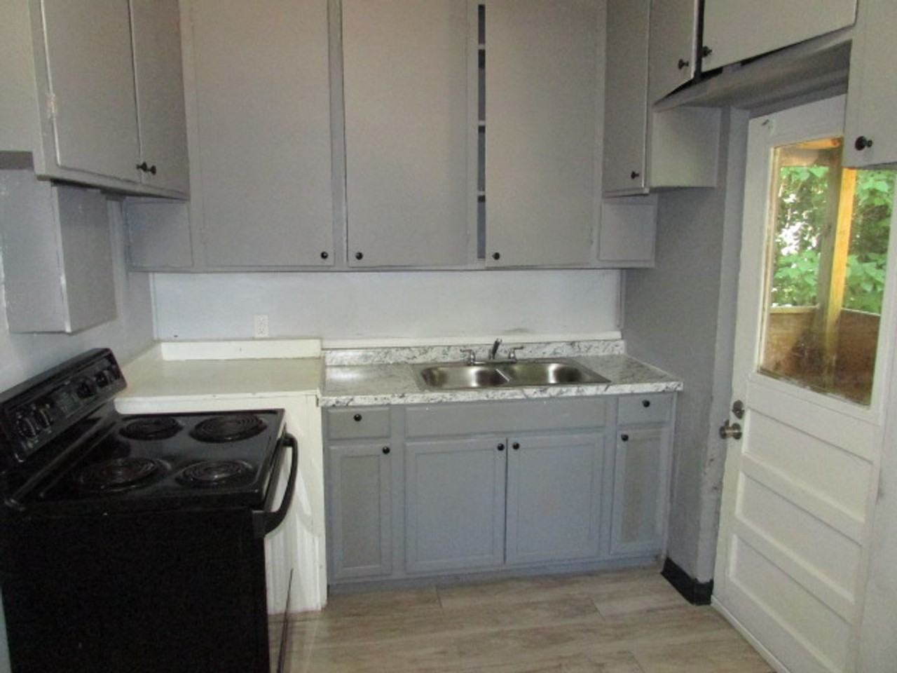 26 Burgess Ct - Photo 4 of 10