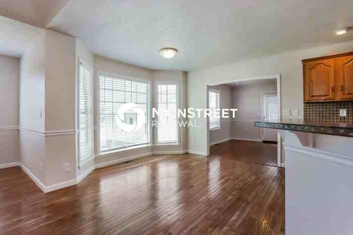 264 Cypress Ln - Photo 7 of 16