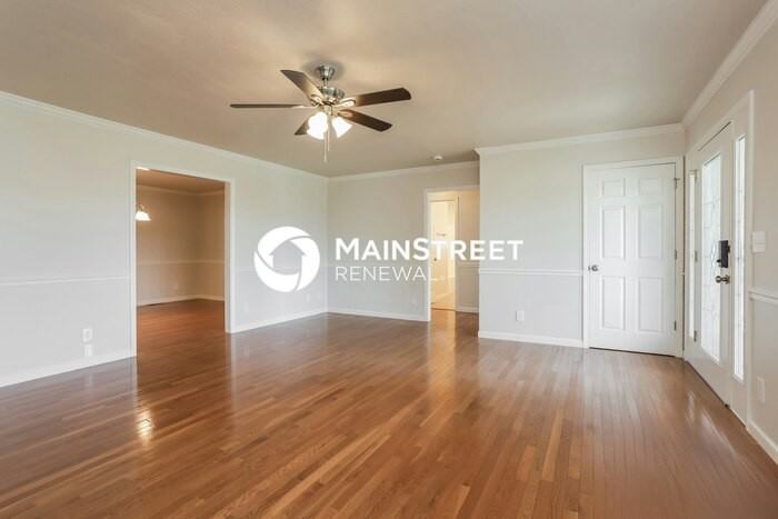 178 Sycamore Dr - Photo 5 of 17