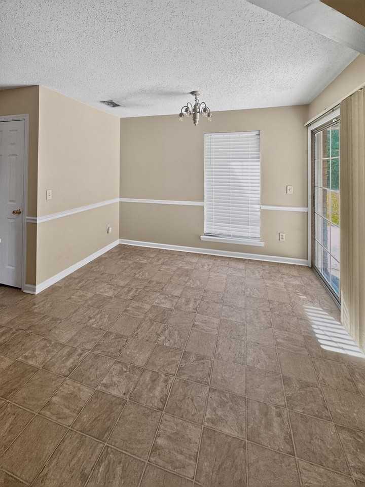 95 Shawn Ct - Photo 7 of 19