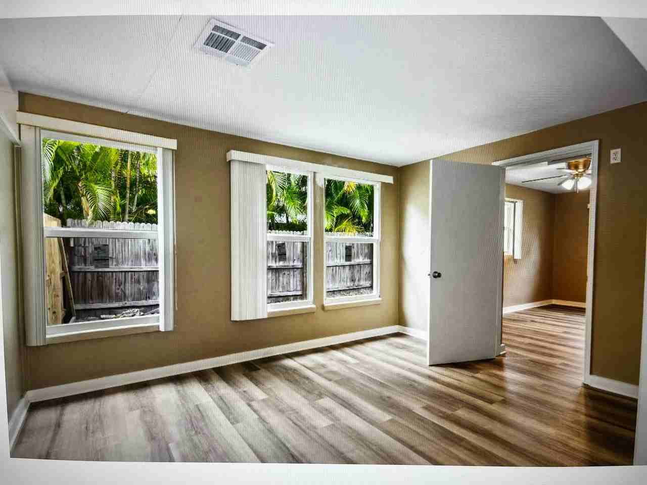 515 Cypress Rd - Photo 6 of 16