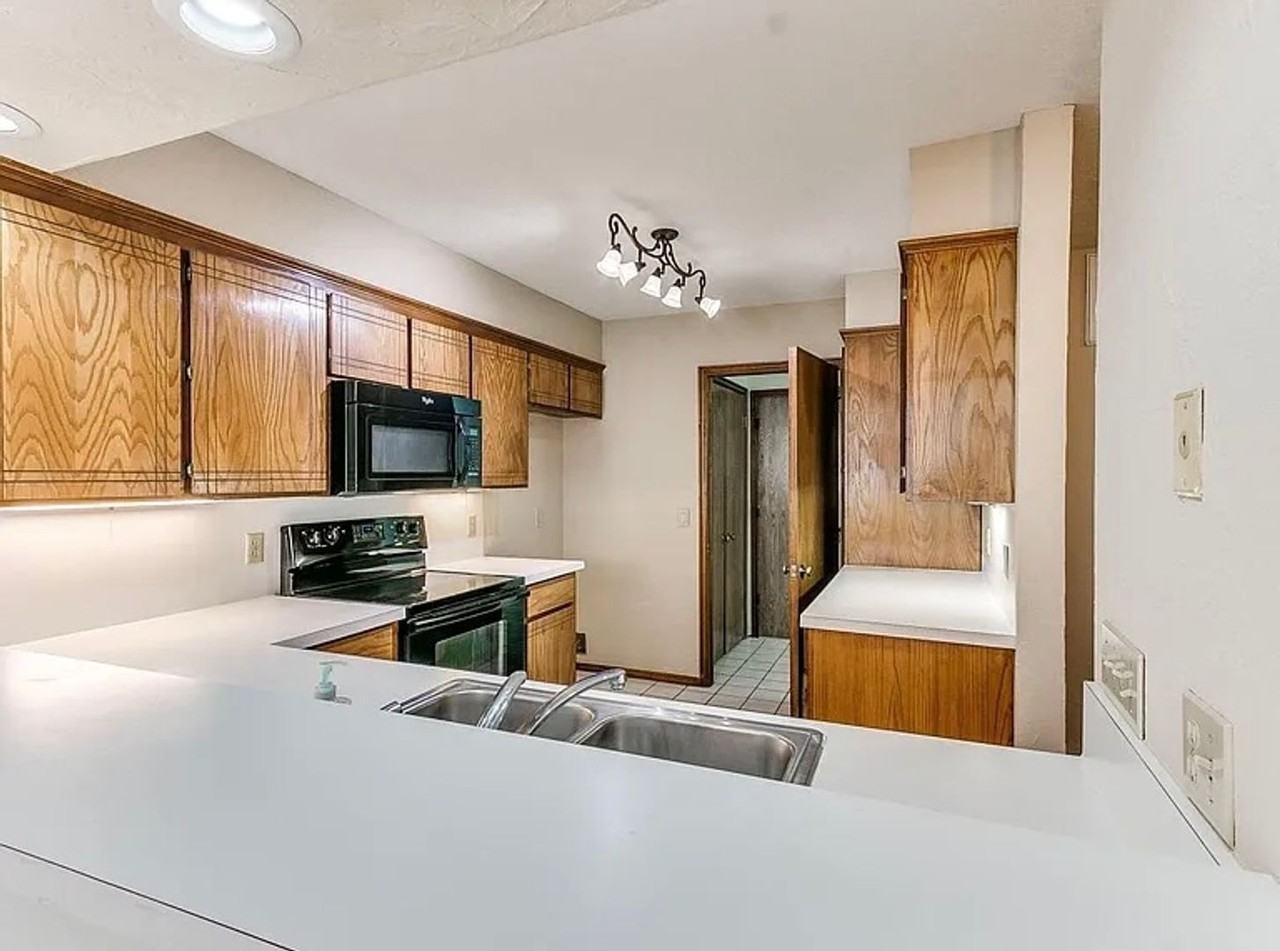 715 36th Ave Nw - Photo 3 of 26